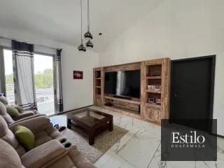 CASA CON JARDIN EN VENTA, TERRAVISTA. — Casa en Venta en Terravista, Carretera a El Salvador, Guatemala, Ciudad — miniatura 6 de 12