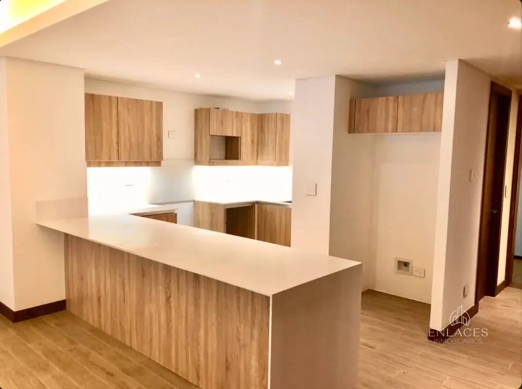 Zona 10 • Apartamento en Venta • Edificio Reserva Oakland — Apartamento en Venta en Reserva Oakland, Zona 10, Guatemala, Ciudad — foto 1 de 15
