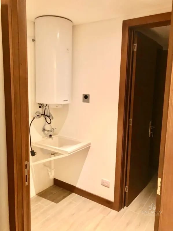 Zona 10 • Apartamento en Venta • Edificio Reserva Oakland — Apartamento en Venta en Reserva Oakland, Zona 10, Guatemala, Ciudad — foto 11 de 15