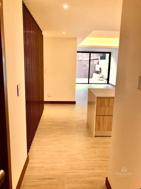 Zona 10 • Apartamento en Venta • Edificio Reserva Oakland — Apartamento en Venta en Reserva Oakland, Zona 10, Guatemala, Ciudad — foto 10 de 15