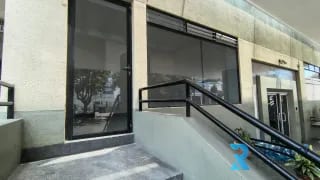 RENTO/VENDO Local Comercial/Clínica  Zona 10, Plaza Buro, 20 calle — Local en Venta en Plaza Buró, Zona 10, Guatemala, Ciudad — miniatura 2 de 7