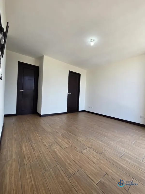 Apartamento en Venta – Torre Praga, Zona 15 — Apartamento en Venta en Zona 15, Guatemala, Ciudad — foto 13 de 17