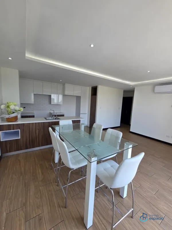 Apartamento en Venta – Torre Praga, Zona 15 — Apartamento en Venta en Zona 15, Guatemala, Ciudad — foto 4 de 17