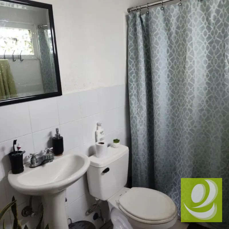 VENDO CASA EN CONDOMINIO FUENTES DEL VALLE NORTE — Casa en Venta en Chinautla, Guatemala, Ciudad — foto 8 de 8
