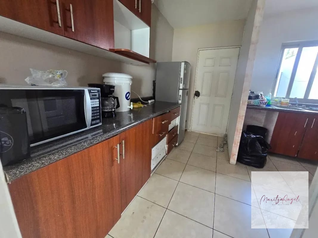 VENTA DE CASA EN RESIDENCIALES SAN ANTONIO  KM18 CARRETERA A EL SALVADOR — Casa en Venta en San Antonio, Carretera a El Salvador, Guatemala, Ciudad — foto 7 de 11