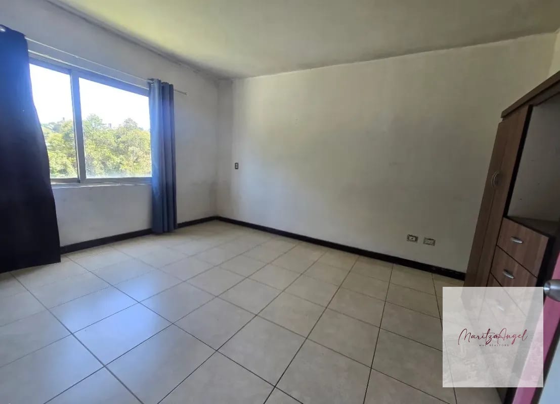 VENTA DE CASA EN RESIDENCIALES SAN ANTONIO KM18 CARRETERA A EL SALVADOR — Casa en Venta en San Antonio, Carretera a El Salvador, Guatemala, Ciudad — foto 4 de 11