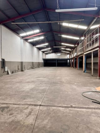 ALQUILER ALQUILER - FUERA DE GARITA - COLONIA COTIÓ CALZADA ROOSEVELT ZONA 2 MIXCO — Bodega / Ofibodega en Alquiler en Zona 2 Mixco, Guatemala, Ciudad — miniatura 3 de 7