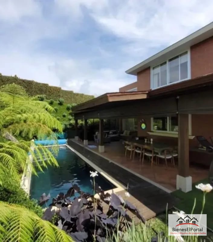 Casa en Colinas de Castel Fraijanes — Casa en Venta en Colinas de Castel, Carretera a El Salvador, Guatemala, Ciudad — foto 1 de 7