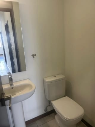 Se Vende Apto. en Zona 10. Excelente Ubicación. — Apartamento en Venta en Zona 10, Guatemala, Ciudad — miniatura 12 de 16