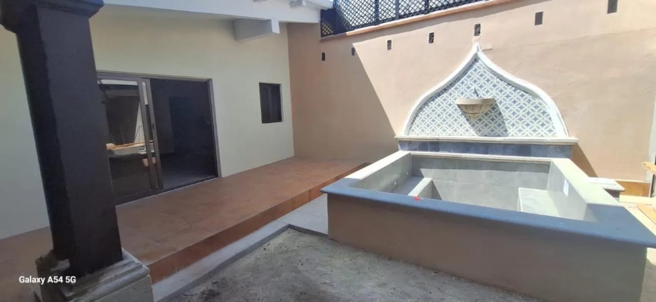 PRECIOSA CASA A LA VENTA A POCOS PASOS DEL NUEVO CENTRO COMERCIAL TELARES — Casa en Venta en Antigua, Sacatepéquez — foto 4 de 4
