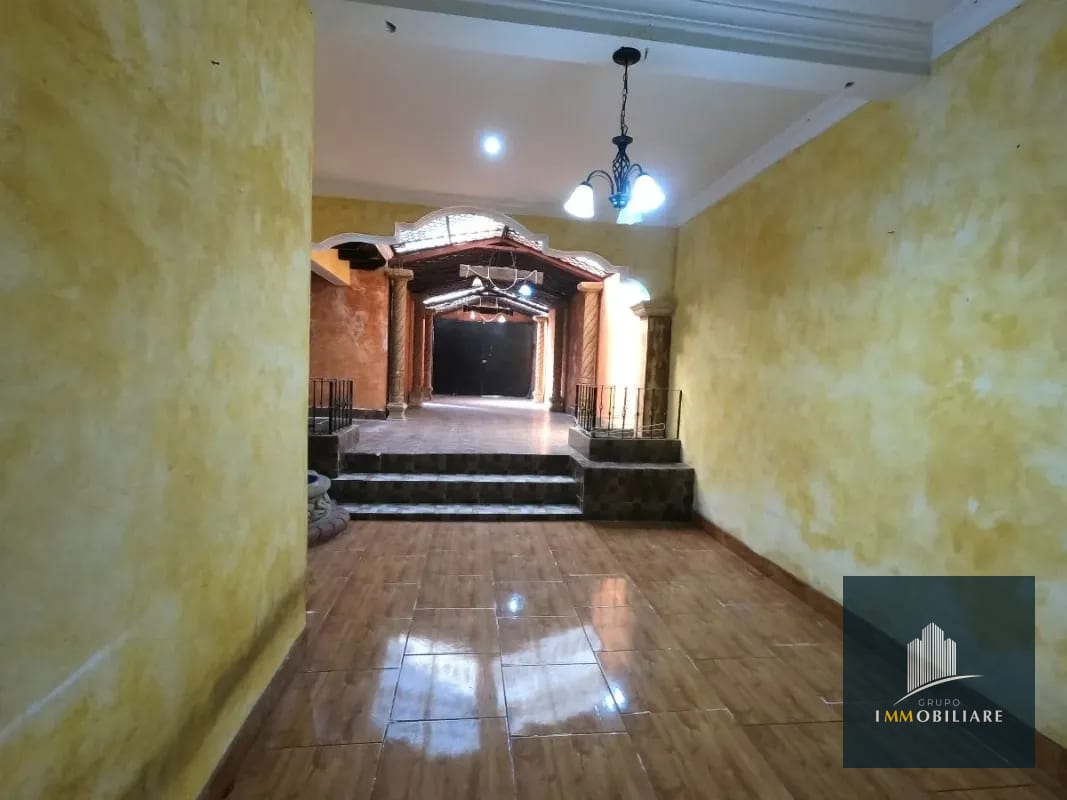 Casa colonial en Venta en Santa Lucía Milpas Altas — Casa en Venta en San Bartolomé Milpas Altas, Sacatepéquez — foto 1 de 17