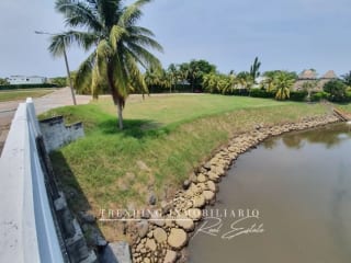 Terreno en venta Iztapa Pérgolas del Mar con 3,345.89 v² de extensión — Terreno en Venta en Pérgolas del Mar, Iztapa, Escuintla — miniatura 1 de 8