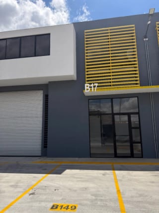Bodegas en venta en El Naranjo — Bodega / Ofibodega en Venta en Zona 4 Mixco, Guatemala, Ciudad — miniatura 10 de 11