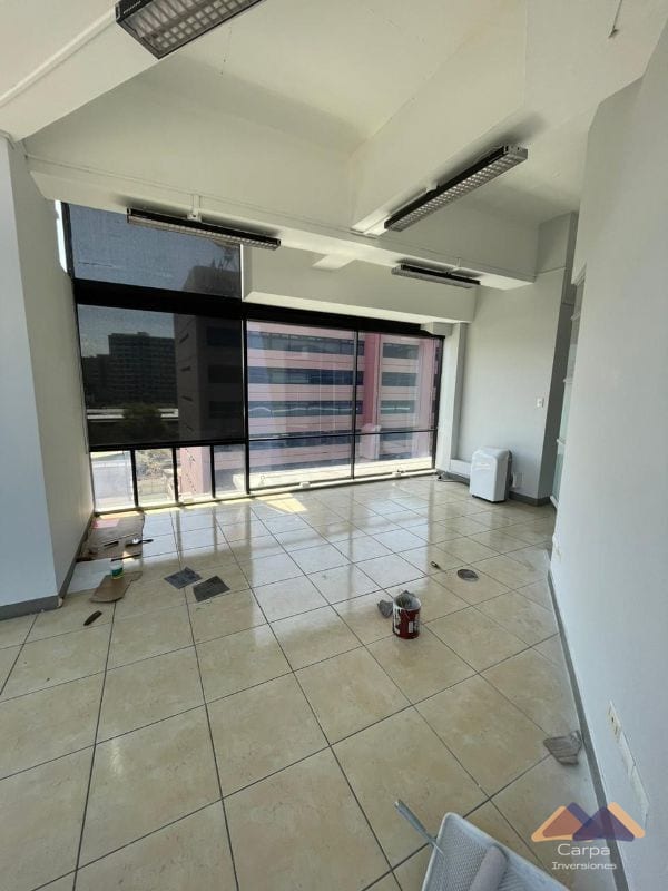 Oficina en Venta - Edificio Design Center - Zona 10 — Oficina en Venta en Design Center, Zona 10, Guatemala, Ciudad — foto 8 de 12