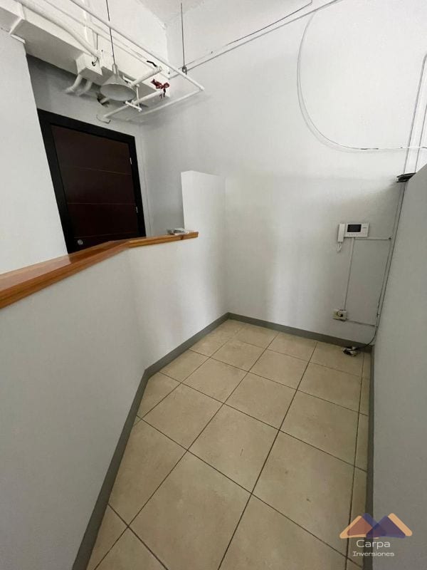 Oficina en Venta - Edificio Design Center - Zona 10 — Oficina en Venta en Design Center, Zona 10, Guatemala, Ciudad — foto 12 de 12
