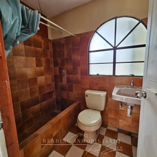 Casa en renta en Quinta Samayoa zona 7, 2 habitaciones + 350 Metros2 — Casa en Alquiler en Quinta Samayoa, Zona 7, Guatemala, Ciudad — miniatura 3 de 17