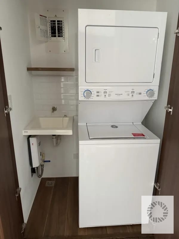 Bonito apto Atarah — Apartamento en Alquiler en Atarah, Zona 10, Guatemala, Ciudad — foto 7 de 9