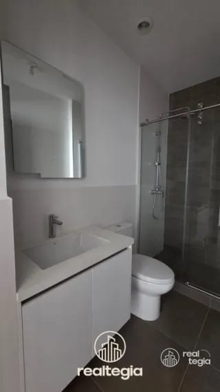 APARTAMENTO EN LIRIOS DE CAYALÁ ZONA 16 — Apartamento en Alquiler en Zona 16, Guatemala, Ciudad — miniatura 7 de 13