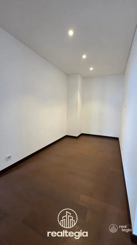 APARTAMENTO EN NOGALES DE CAYALÁ ZONA 16 — Apartamento en Alquiler en Zona 16, Guatemala, Ciudad — foto 5 de 15