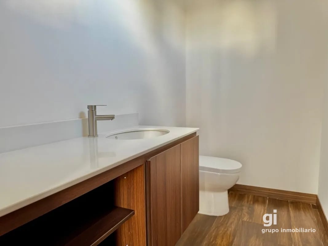 Apartamento con la comodidad de una casa en venta en zona 15 (copia) — Apartamento en Venta en Zona 15, Guatemala, Ciudad — foto 13 de 17