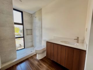 Apartamento con la comodidad de una casa en venta en zona 15 — Apartamento en Venta en Zona 15, Guatemala, Ciudad — miniatura 9 de 17