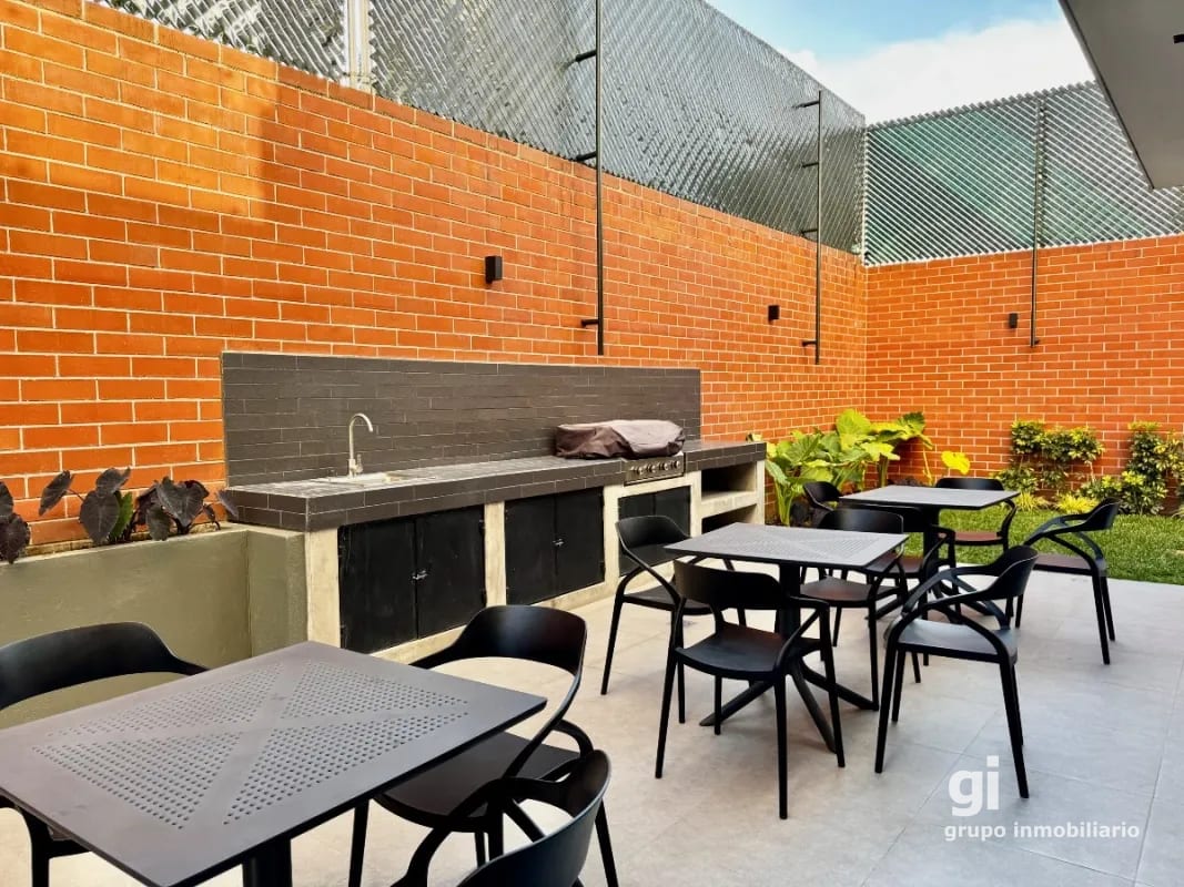 Apartamento con la comodidad de una casa en venta en zona 15 (copia) — Apartamento en Venta en Zona 15, Guatemala, Ciudad — foto 5 de 17