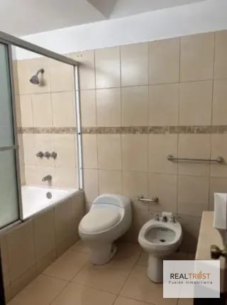 Hermosa casa grande en Residencial Los Diamantes — Casa en Venta en Los Diamantes, Carretera a El Salvador, Guatemala, Ciudad — miniatura 6 de 17
