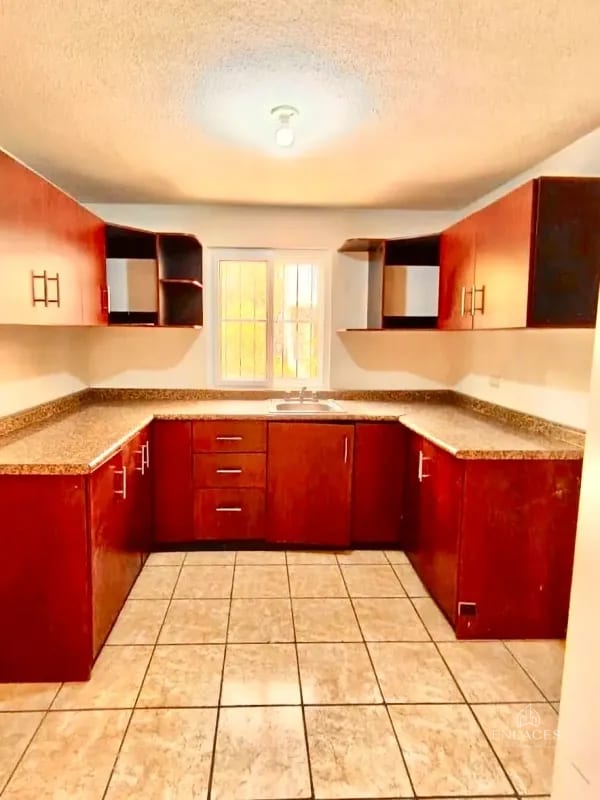 Zona 7 de Villa Nueva • Casa en Venta • Colinas de Monte María Sur — Casa en Venta en Villa Nueva, Guatemala, Ciudad — foto 11 de 11