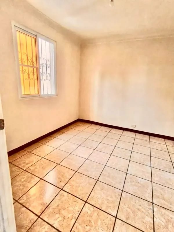 Zona 7 de Villa Nueva • Casa en Venta • Colinas de Monte María Sur — Casa en Venta en Villa Nueva, Guatemala, Ciudad — foto 8 de 11
