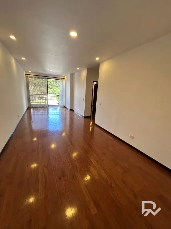 Alquiler o venta de apartamento en Edificio Plenum zona 14 — Apartamento en Alquiler en Zona 14, Guatemala, Ciudad — foto 10 de 12