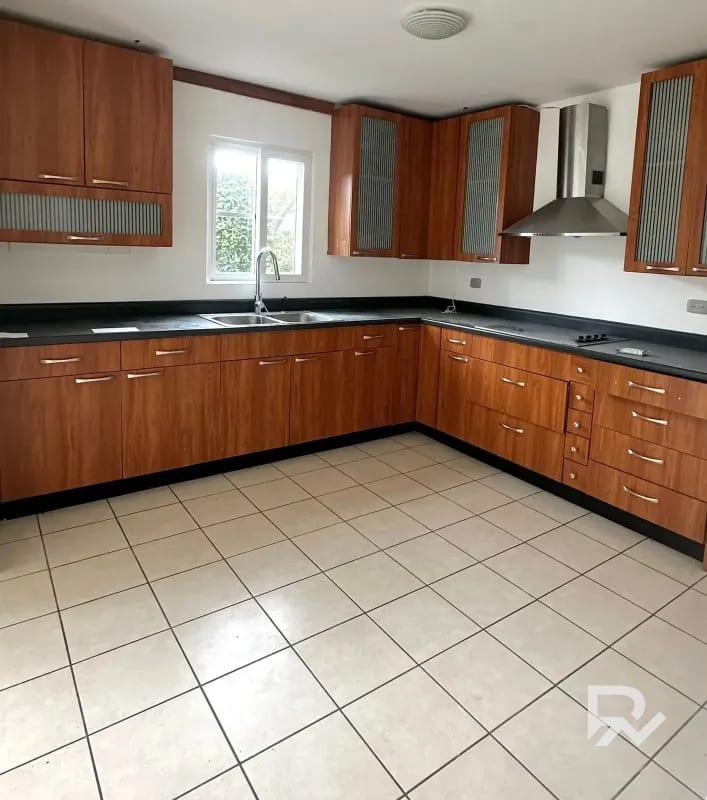 Casa en Venta en Villa Venetto – Km 25.5 Frente al Colegio Village | Cerca de la VAS — Casa en Venta en Carretera a El Salvador, Guatemala, Ciudad — foto 1 de 7