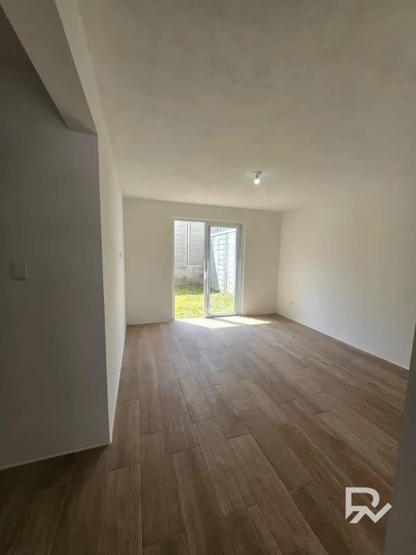 (Ganga) Venta de casa para estrenar en los Pinabetes (Los Eucaliptos) — Casa en Venta en San José Pinula, Guatemala, Ciudad — foto 13 de 13