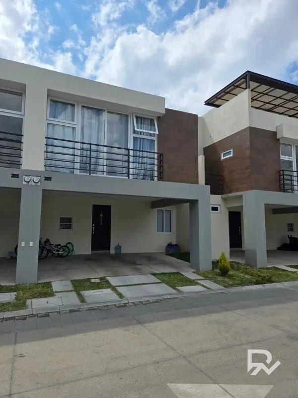 (Ganga) Venta de casa para estrenar en los Pinabetes (Los Eucaliptos) — Casa en Venta en San José Pinula, Guatemala, Ciudad — foto 8 de 13
