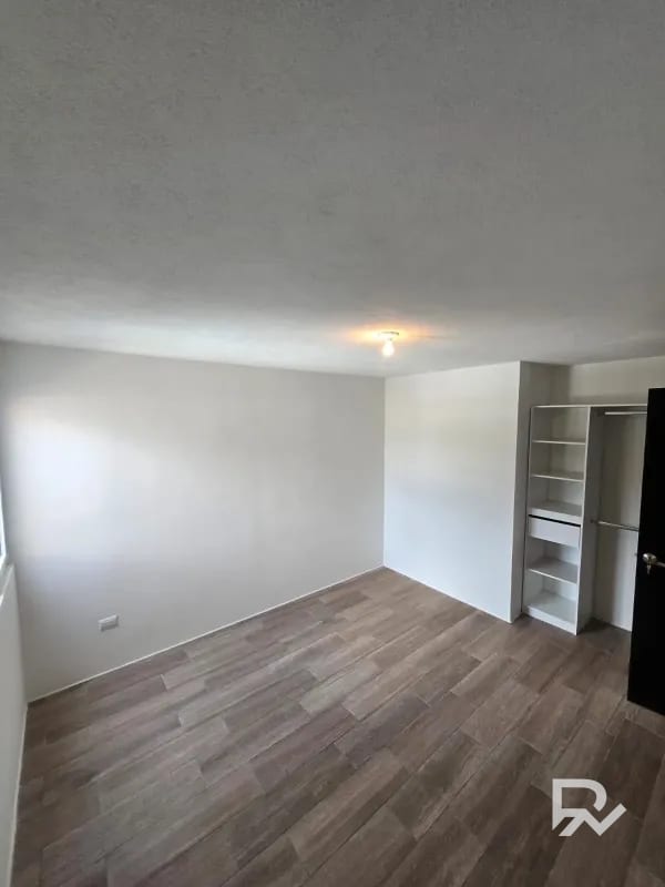 (Ganga) Venta de casa para estrenar en los Pinabetes (Los Eucaliptos) — Casa en Venta en San José Pinula, Guatemala, Ciudad — foto 5 de 13