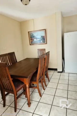 Vendo casa de 2 niveles en Colonia Lourdes zona 16 para Remodelar — Casa en Venta en Zona 16, Guatemala, Ciudad — miniatura 5 de 7