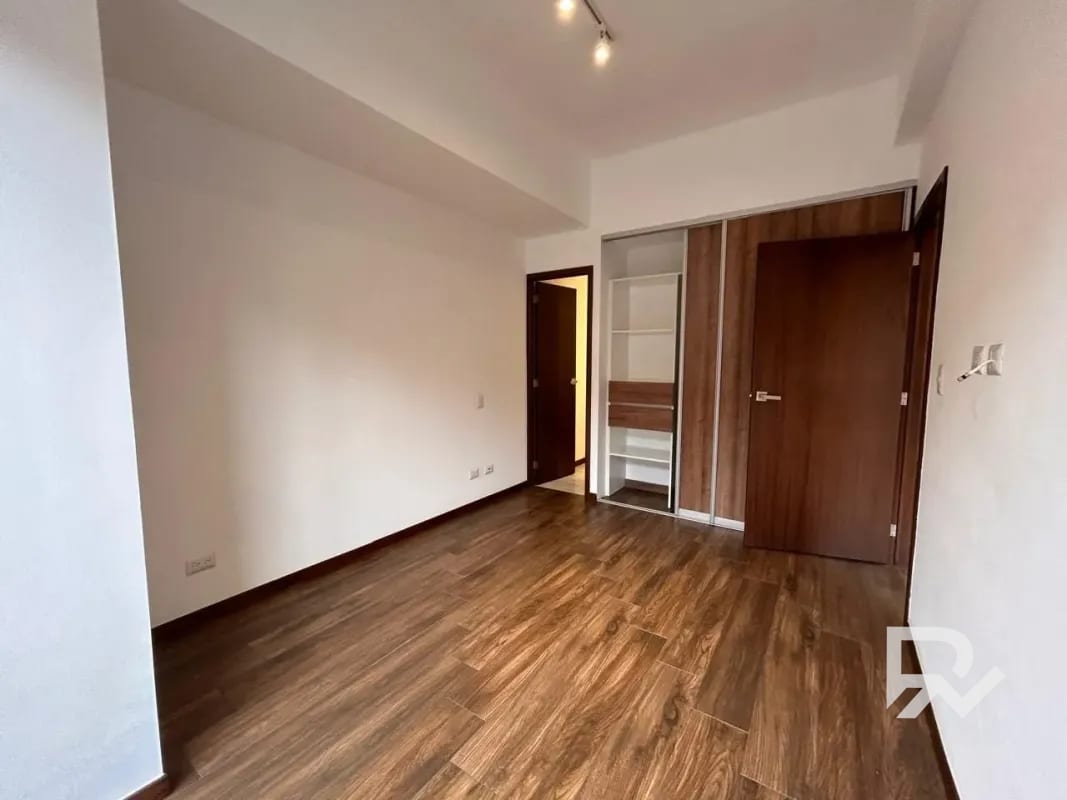 Apartamento en Renta en el corazón de la zona 10 Casa Clara — Apartamento en Alquiler en Zona 10, Guatemala, Ciudad — foto 11 de 12
