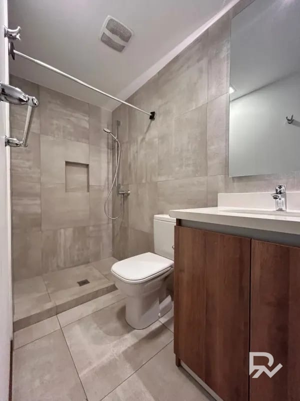 Apartamento en Renta en el corazón de la zona 10 Casa Clara — Apartamento en Alquiler en Zona 10, Guatemala, Ciudad — foto 9 de 12