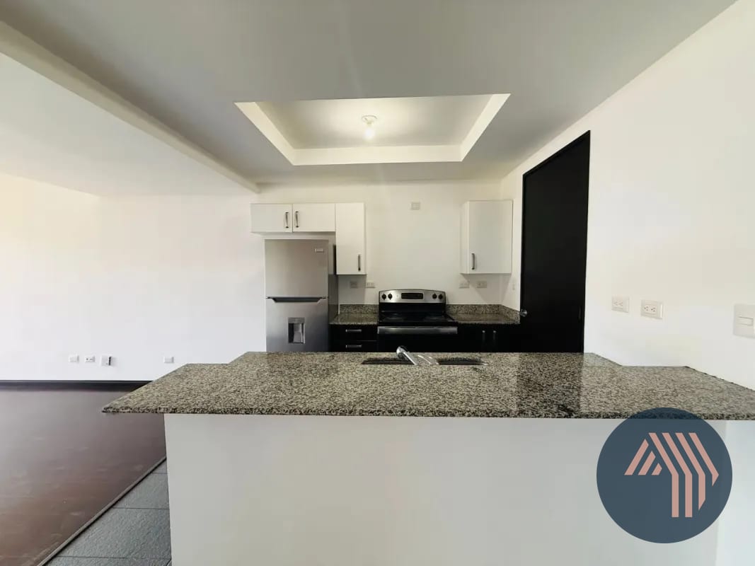 VENTA DE APARTAMENTO - NUEVA CALEDONIA, ZONA 16 — Apartamento en Venta en Nueva Caledonia, Zona 16, Guatemala, Ciudad — foto 2 de 16