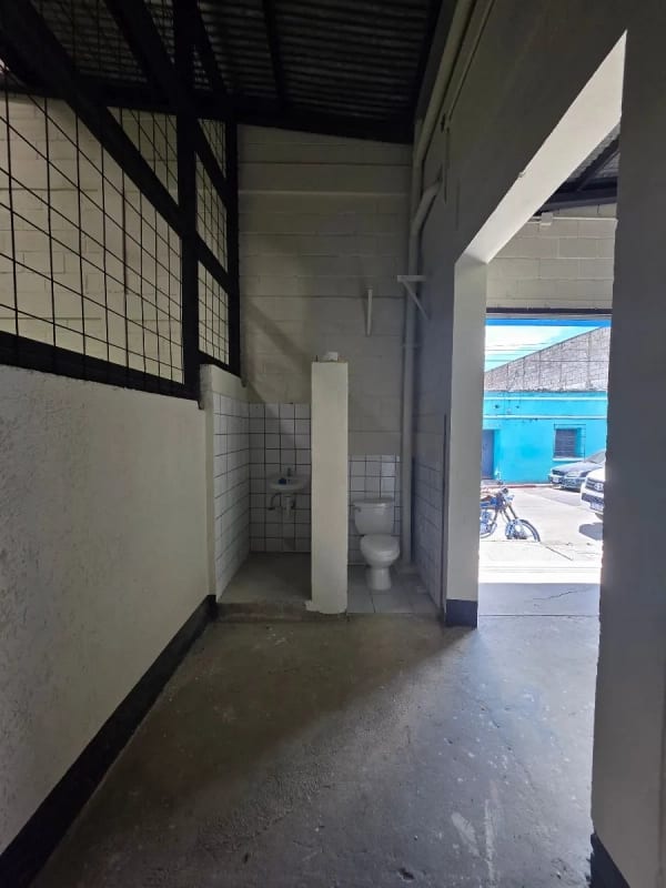 Bodega en renta zona 5 — Bodega / Ofibodega en Alquiler en Jardines de La Asunción, Zona 5, Guatemala, Ciudad — foto 7 de 12