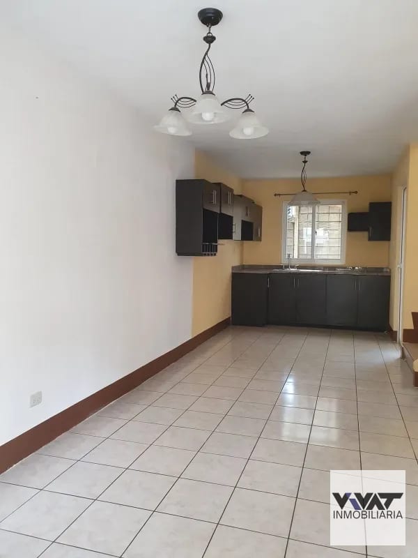 Casa en renta en Condominio Villas Calá,  zona 10 de Santa Catarina Pinula — Casa en Alquiler en Villas Cala, Santa Catarina Pinula, Guatemala, Ciudad — foto 3 de 17