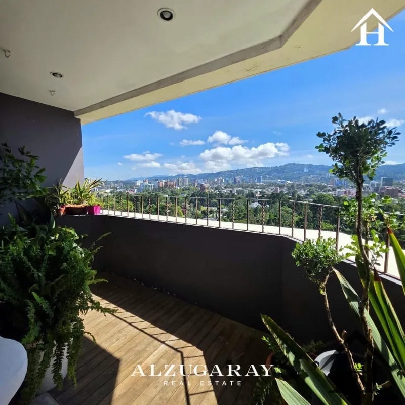 penthouse con jardin pergola y jacuzzi en zona 14 — Apartamento en Venta en Zona 14, Guatemala, Ciudad — foto 2 de 11
