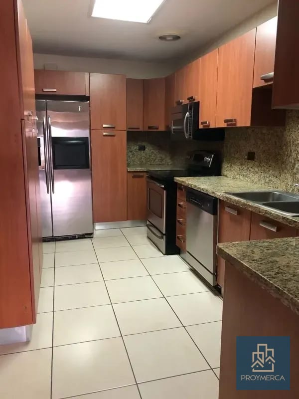 Apartamento en alquiler, Edificio Antiguo Zona 14 — Apartamento en Alquiler en Zona 14, Guatemala, Ciudad — foto 2 de 14