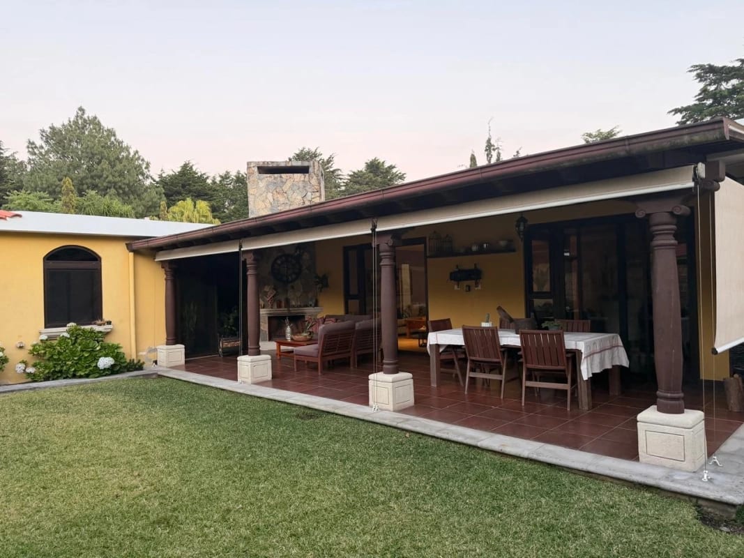 VENTA HERMOSA CASA DE UN NIVEL EN CASA & CAMPO KM. 23.5 CARRETERA A EL SALVADOR — Casa en Venta en Carretera a El Salvador, Guatemala, Ciudad — foto 5 de 17
