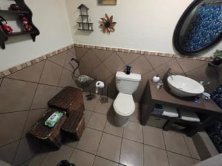 VENDO CASA EN UTATLAN ZONA 11, JARDIN Y PERGOLA — Casa en Venta en Zona 11, Guatemala, Ciudad — miniatura 8 de 14
