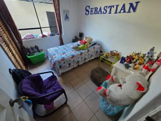 VENDO CASA EN UTATLAN ZONA 11, JARDIN Y PERGOLA — Casa en Venta en Zona 11, Guatemala, Ciudad — miniatura 2 de 14