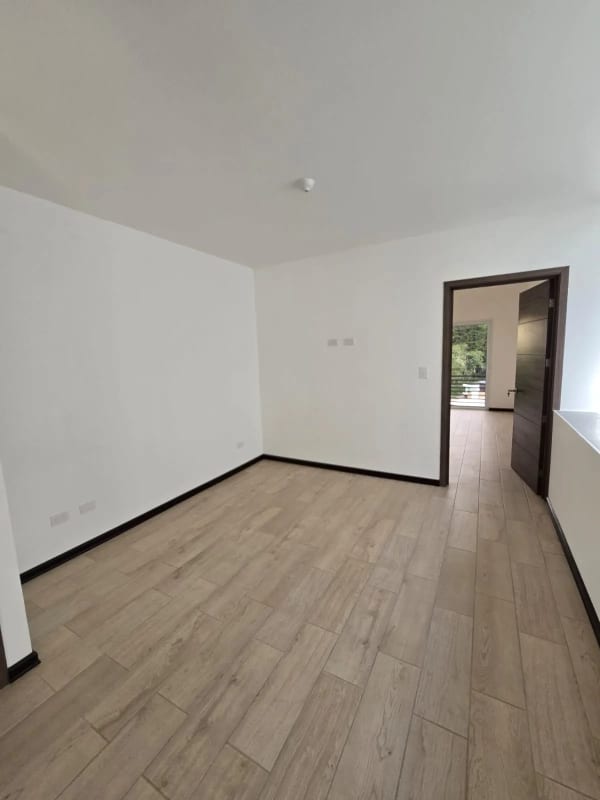 VENDO HERMOSA CASA PARA ESTRENAR TRIVENTO DE SAN VICENTE — Casa en Venta en Trivento, Carretera a El Salvador, Guatemala, Ciudad — foto 3 de 17