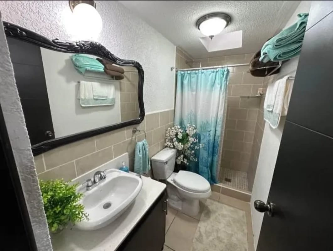 CASA EN VENTA EN ALTOS DE VILLAGE KM 25 CAES — Casa en Venta en Carretera a El Salvador, Guatemala, Ciudad — foto 16 de 17