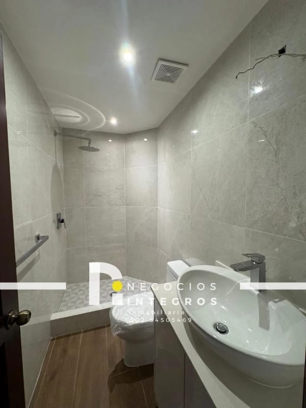 VENDO APARTAMENTO REMODELADO, IMPUESTOS INCLUIDOS, MILENIA OAKLAND Z.10 — Apartamento en Venta en Milenia, Zona 10, Guatemala, Ciudad — foto 6 de 16