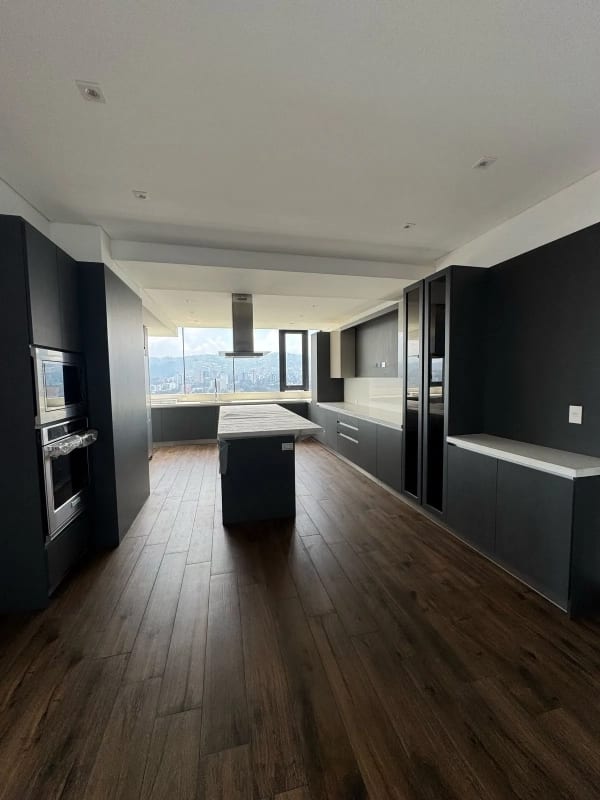 PENTHOUSE DE LUJO EN VENTA – MILENIA OAKLAND, ZONA 10 — Apartamento en Venta en Milenia, Zona 10, Guatemala, Ciudad — foto 5 de 7