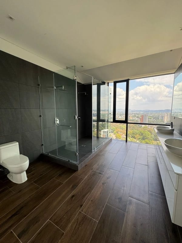 PENTHOUSE DE LUJO EN VENTA – MILENIA OAKLAND, ZONA 10 — Apartamento en Venta en Milenia, Zona 10, Guatemala, Ciudad — foto 3 de 7